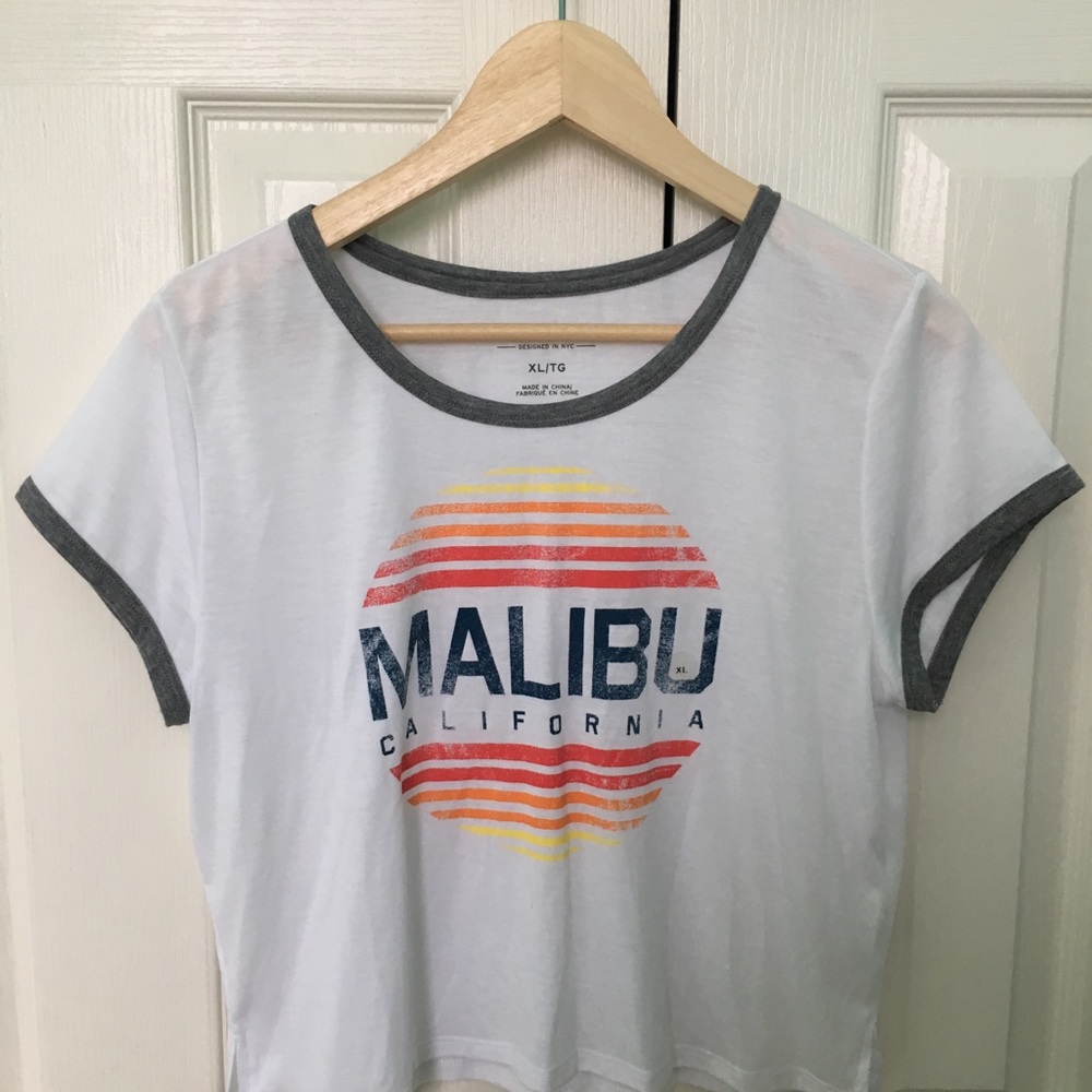 NWOT Aeropostale graphic tee